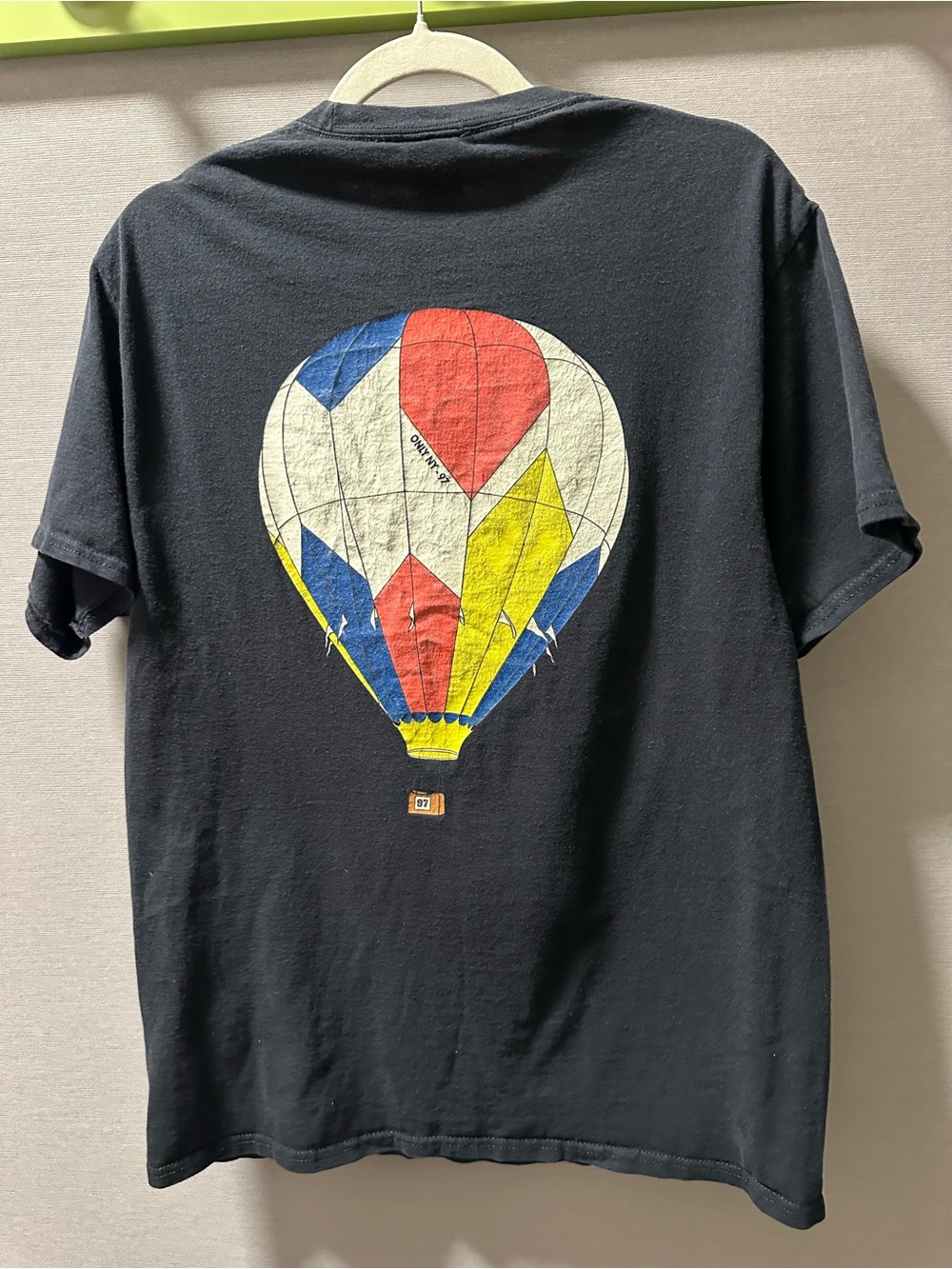 Only NY Worldwide 1997 Hot Air Balloon Black Tee T Shirt Size M